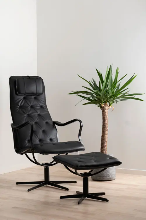 Lepotuoli Chic musta nahka