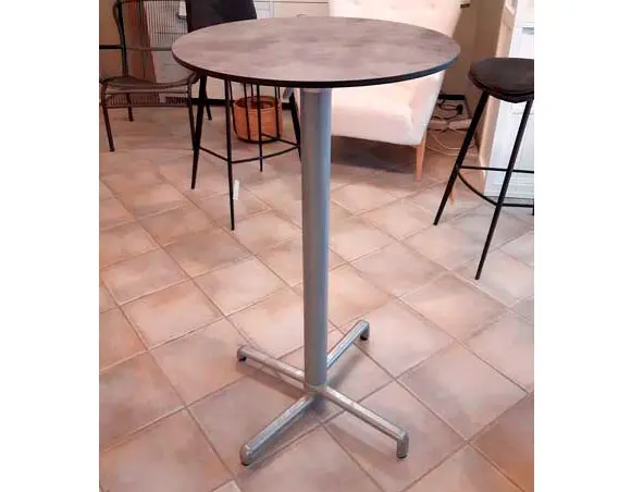 Nardi Scudo baaripöytä