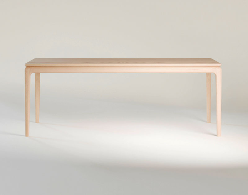 Ruokapöytä Floating, saarni C16