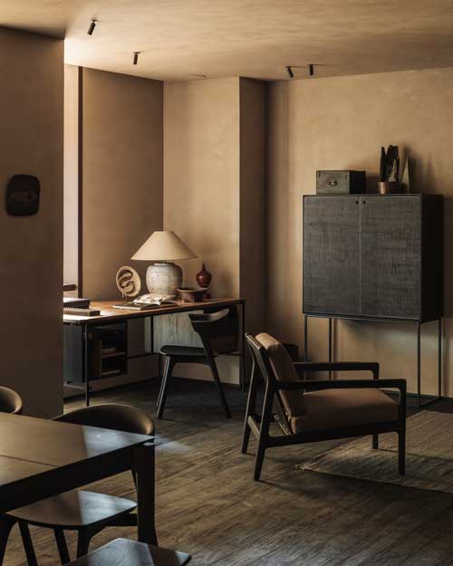 Kaappi Grooves 102 x 162 cm, tiikki