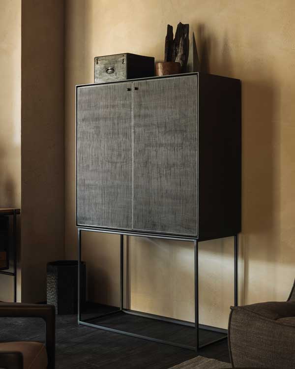 Kaappi Grooves 102 x 162 cm, tiikki