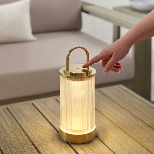 Ladattava pöytävalaisin Tawa, Natural Brass, ulkokäyttöön