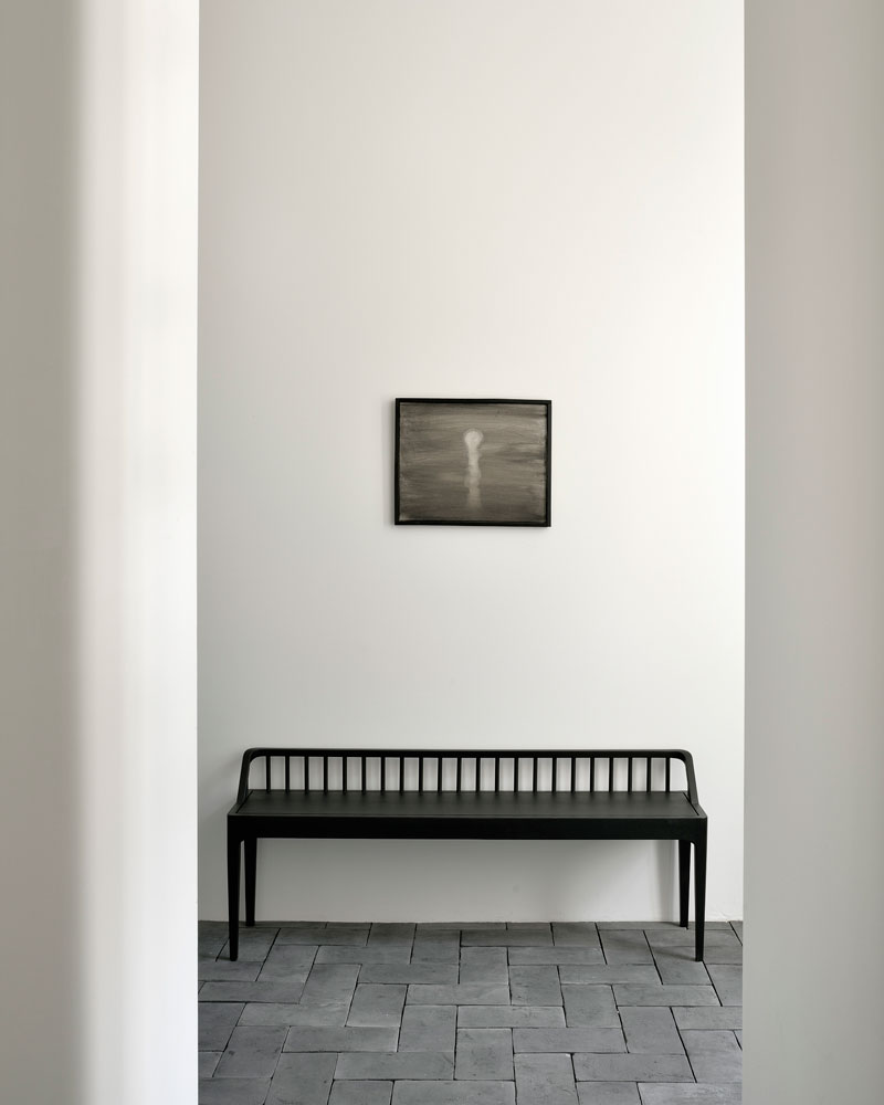 Penkki Spindle 150 x 35 cm, musta