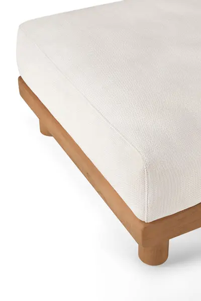 10417_Monocle_outdoor_modular_sofa_footstool_teak_White_fabric_det01_cut_web.webp