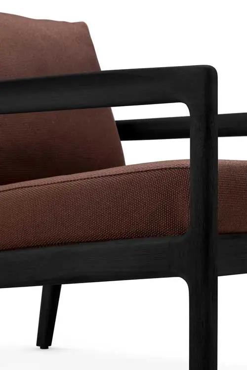 10432_Jack_outdoor_lounge_chair_varnished_teak_Black_Burgundy_fabric_det04_cut_web.webp
