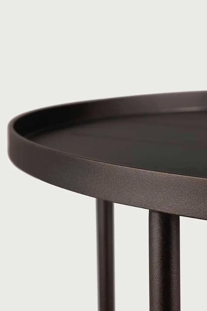 30009_Outdoor_tray_coffee_table_set_aluminium_Dark_Bronze_round_S_L_det03_web.webp