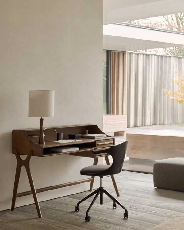 10729_Flow_desk_Wild_Brown_10582_Flow_office_chair_teak_Dark_Brown_Dark_Grey_fabric_21442_Bulky_footstool_Cedar_WEB.webp