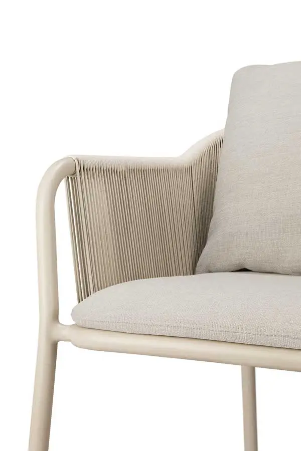 60221_Capitan_outdoor_dining_chair_aluminium_Sand_cord_Oyster_fabric_det03_cut_WEB.webp