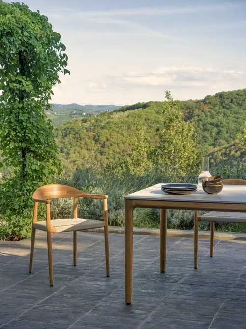 Vincent-Sheppard_Elko-dining-table-ceramic-portland_fika-dining-chair_2_HR-(1).webp