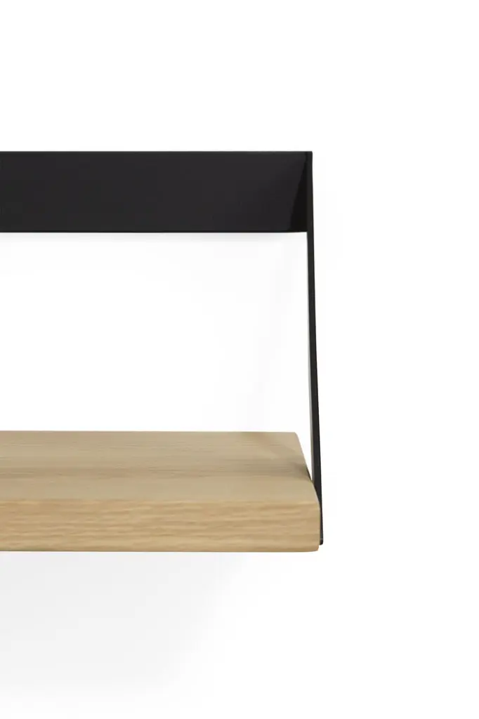 26617_26623__Oak_Ribbon_shelf_black_det01_cut_web.webp