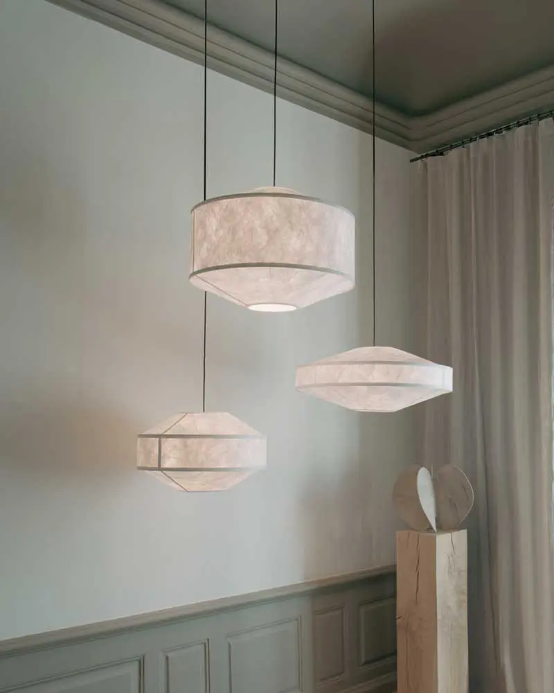 New-Works_Lifestyle_23111_23121_23131_Kite-Pendant-Lamp-55-65-75-White.webp