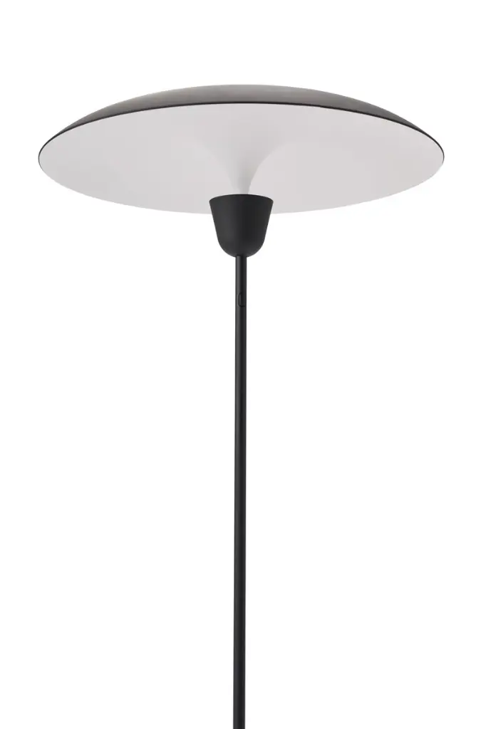 New-Works_Packshot_22150_Kantarell-Floor-Lamp_Black_Perpective_Off.webp