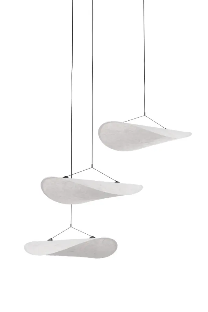New-Works_Packshot_23010_Tense-Chandelier_Tyvek_Oe55cm_Off.webp