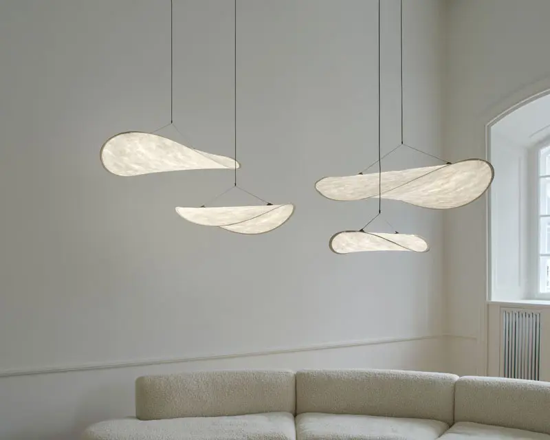 New-Works_Lifestyle_21240_21230_-21210_21220_Tense-Pendant-Lamp_All_2.webp