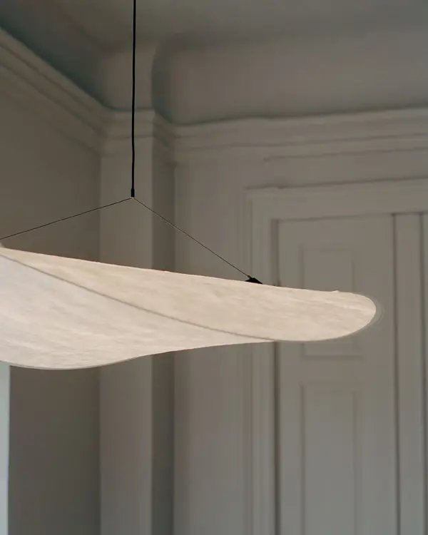 New-Works_Lifestyle_21210_Tense-Pendant-Lamp-90_3.webp