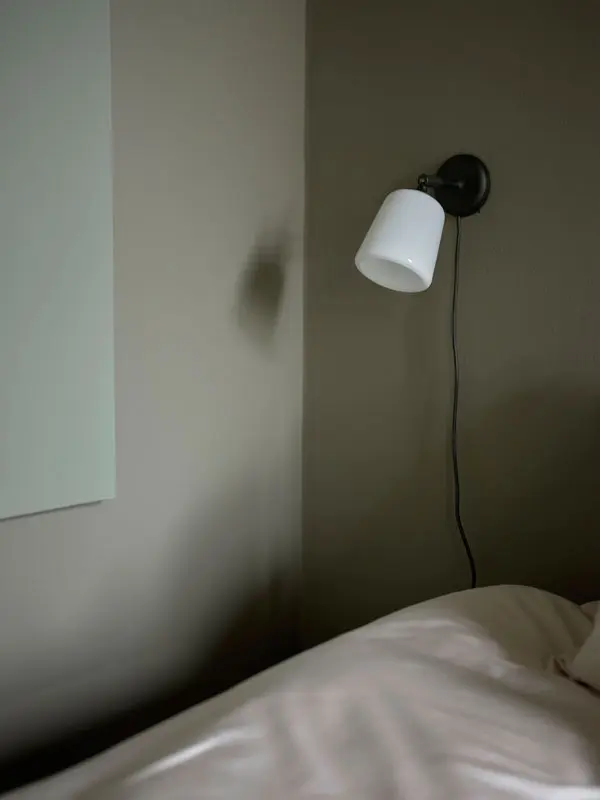 New-Works_Terra_2020_Material-Wall-Lamp_White-Opal-Glass_1.webp