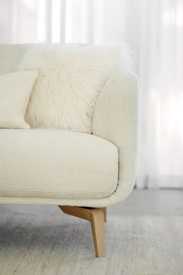 MOA_interior_3seater_bloom_1_cream_3.webp