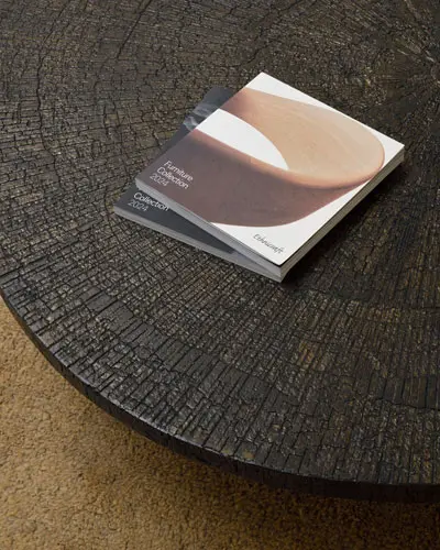 25931_Slice_coffee_table_21750_21751_21752_Dunes_rug_cumin_web.webp