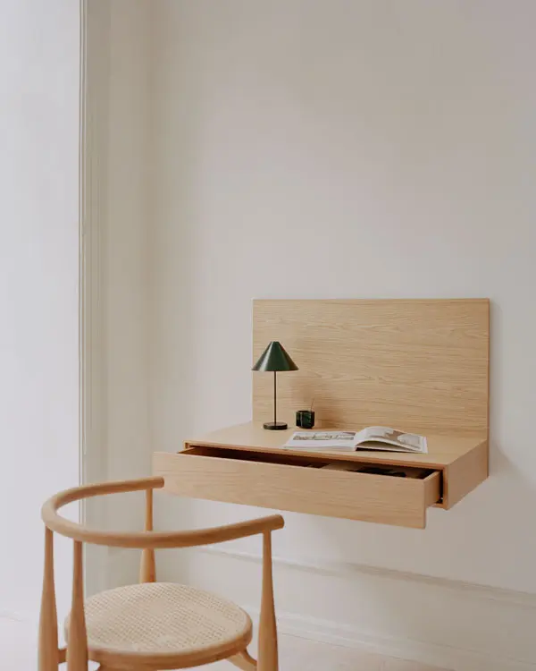 newworks_lifestyle_42420_oak_tana_wall_mounted_desk_bukowski_brolly_1.webp