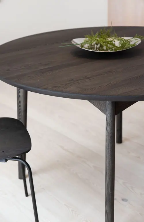KLASSI_Round_DT_C15_Ash__Ø130_Ram_Steel_C15_Ash_003.webp