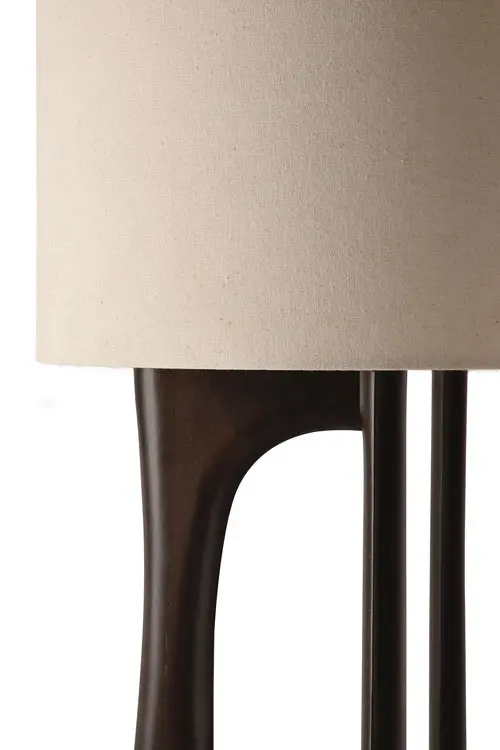 26970_Flow_table_lamp_varnished_mahogany_Rose_brown_Beige_fabric_det01_cut_WEB.webp
