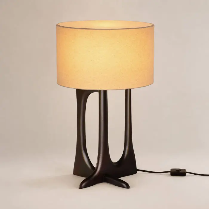 26970_Flow_table_lamp_varnished_mahogany_Rose_brown_Beige_fabric_side_cut_WEB.webp