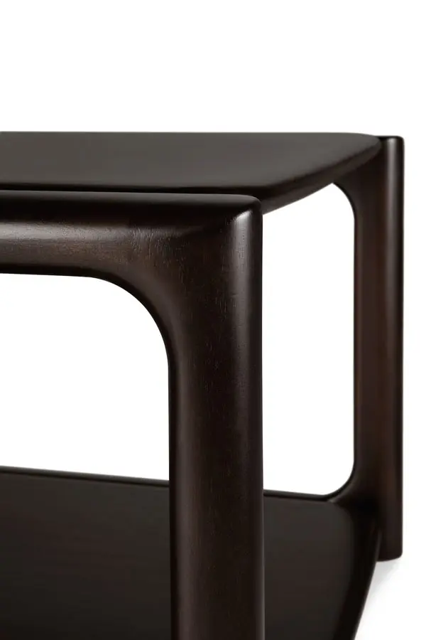 35187_Eda_coffee_table_varnished_mahogany_Rose_brown_square_det03_cut_WEB.webp