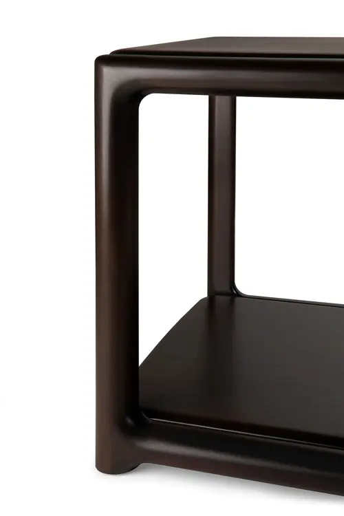 35186_Eda_side_table_varnished_mahogany_Rose_brown_square_det03_cut_WEB.webp