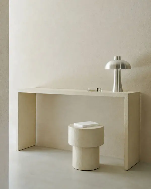 26419_Elements_console_varnished_microcement_Off_White_WEB.webp