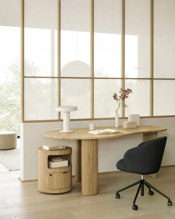 50794_Boomerang_desk_Oak_50793_Boomerang_drawer_unit_Oak_50698_Unda_office_chair_Charchoal_fabric_Black_base_1_WEB.webp