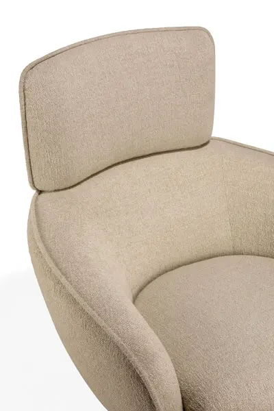 27010_Merge_lounge_chair_Loam_fabric_det03_cut_WEB.webp