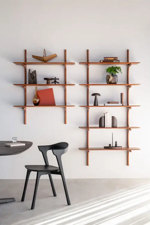 29778_Mahogany_PI_wall_3shelves_29779_Mahogany_PI_wall_5shelves_51491_Bok_black_chair_29780_PI_bookends_HQ.webp