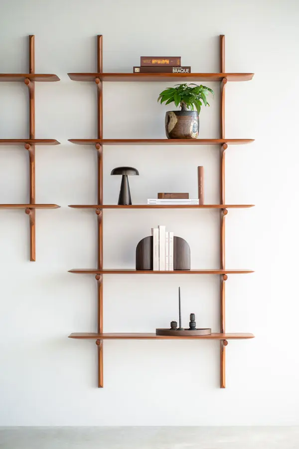 29779_Mahogany_PI_wall_shelf_5shelves_29780_PI_Bookends_HQ-(2).webp
