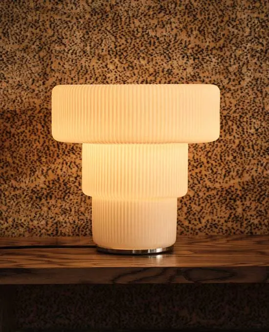 FermLiving_AW26_RippleTableLamp_White_1104273350.webp