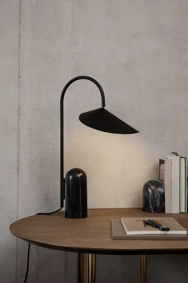 fermLIVING_ArumTableLamp_100132101_100369101.webp