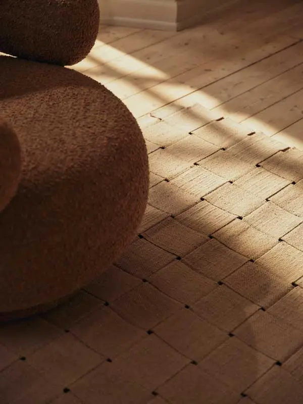 FermLiving_SS26_FoundationRug_1104273171_RicoLoungePiccoloRawBouclé_1104272913_1104273631_1104273749.webp