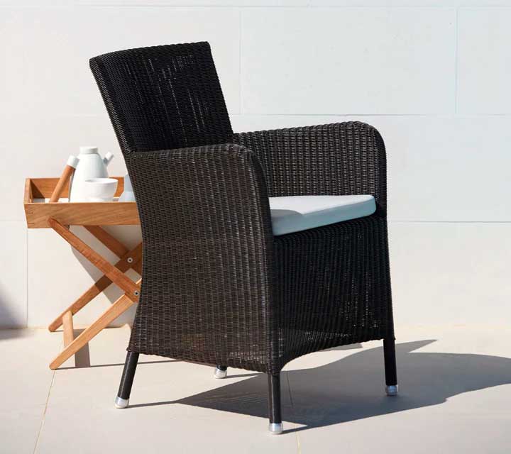 Tuoli Hampsted, Black