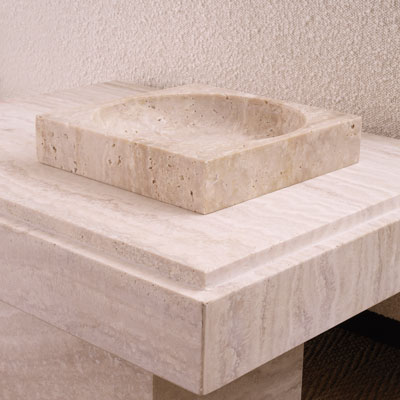 Kulho Boyd, Travertine