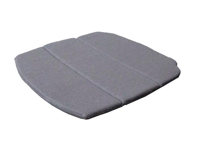 Breeze-tuolin tyyny, eri värejä