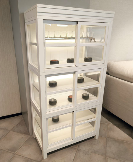 Villinki vitriini valoilla 70 x 139 cm, lumivalkoinen